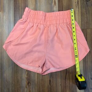 SHEIN Peach Elastic Waist Athletic Shorts